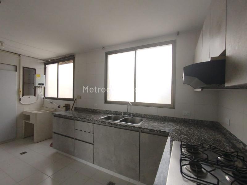 Apartamento en Arriendo, PINARES, Pereira - Więcej