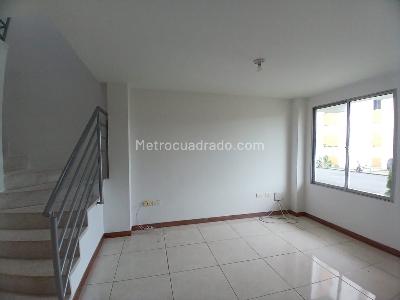 Casa en venta en Galicia, Pereira · foto 2 de 17