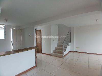 Casa en venta en Galicia, Pereira · foto 4 de 17