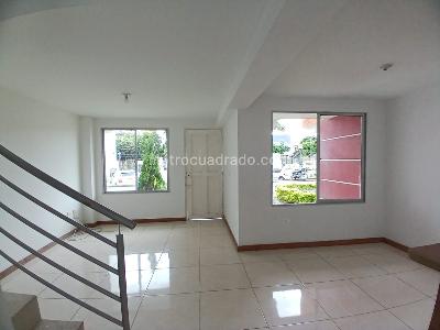 Casa en venta en Galicia, Pereira · foto 3 de 17