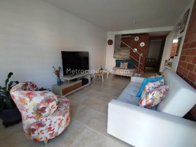 Casa en venta en Galicia, Pereira · foto 2 de 15