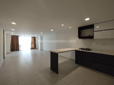 Apartamento en venta en Pinares, Pereira · foto 2 de 12