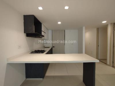Apartamento en venta en Pinares, Pereira · foto 5 de 12