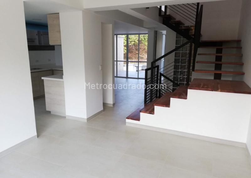 Casa en Arriendo, PINARES, Pereira