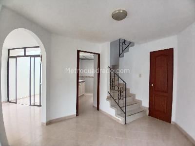 Casa de 3 alcobas en arriendo en San Luis, Pereira, 153 m² · foto 3 de 17
