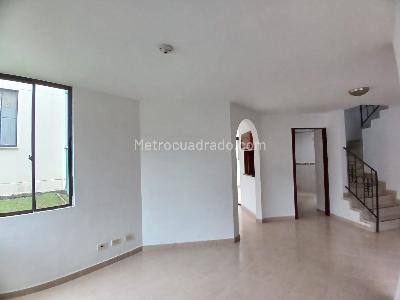 Casa de 3 alcobas en arriendo en San Luis, Pereira, 153 m² · foto 2 de 17