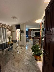 Apartamento de 3 alcobas en venta en Centro, Pereira, 77 m² · foto 2 de 13