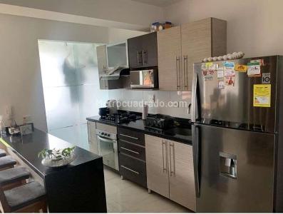 Apartamento en venta en Pinares Alto, Pereira · foto 3 de 16