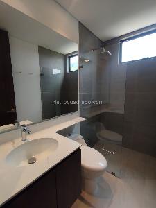 Apartamento en venta en Pinares Alto, Pereira · foto 9 de 14