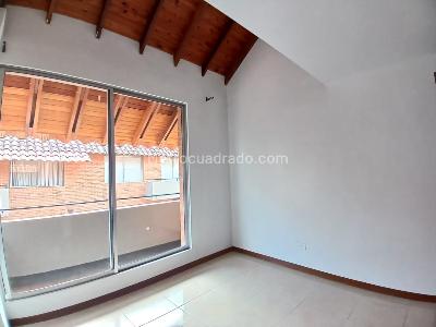 Casa en venta en El Jardin, Pereira · foto 9 de 20