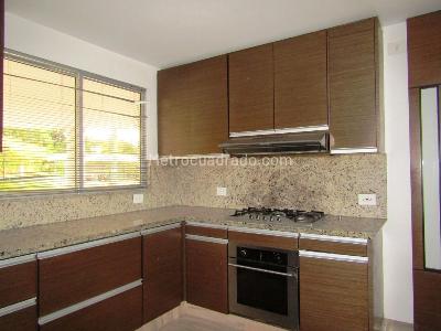 Casa de 3 alcobas en arriendo en Pinares Alto, Pereira, 284 m² · foto 5 de 20