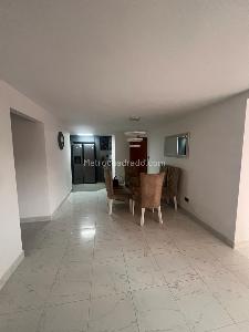 Apartamento en venta en Alamos, Pereira · foto 2 de 14