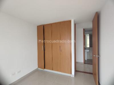 Apartamento en venta en Pinares, Pereira · foto 12 de 17