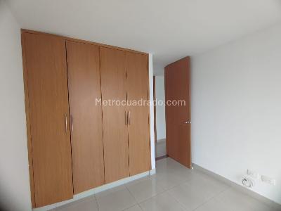 Apartamento en venta en Pinares, Pereira · foto 15 de 17