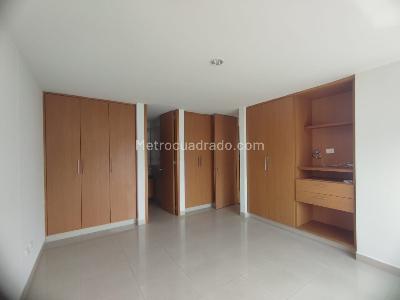 Apartamento en venta en Pinares, Pereira · foto 10 de 17