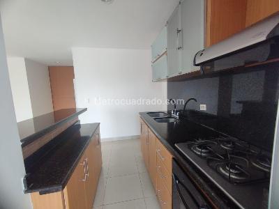 Apartamento en venta en Pinares, Pereira · foto 7 de 17
