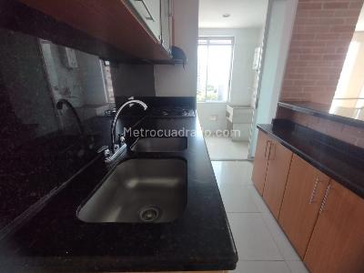 Apartamento en venta en Pinares, Pereira · foto 5 de 17