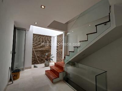 Casa de 4 alcobas en venta en Pinares, Pereira, 275 m² · foto 11 de 16