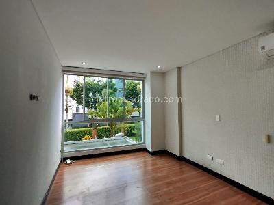 Casa de 4 alcobas en venta en Pinares, Pereira, 275 m² · foto 4 de 16