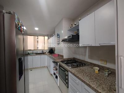 Apartamento en venta en Pinares, Pereira · foto 7 de 16