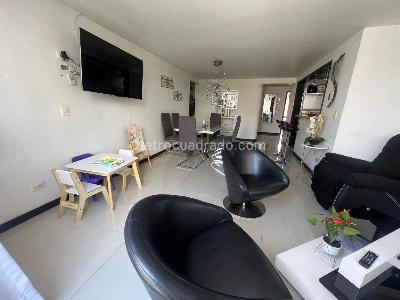Apartamento en venta en Pinares, Pereira · foto 3 de 16