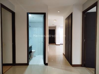 Apartamento en venta en Pinares Alto, Pereira · foto 8 de 19