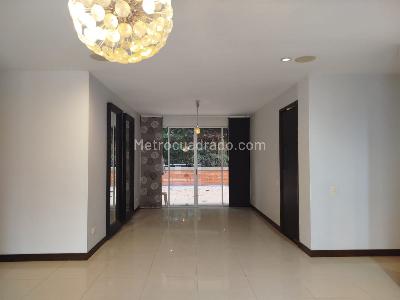 Apartamento en venta en Pinares Alto, Pereira · foto 7 de 19