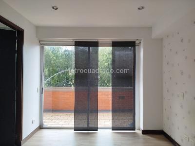 Apartamento en venta en Pinares Alto, Pereira · foto 4 de 19