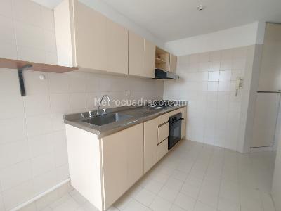 Apartamento en venta en Los Alpes, Pereira · foto 6 de 19