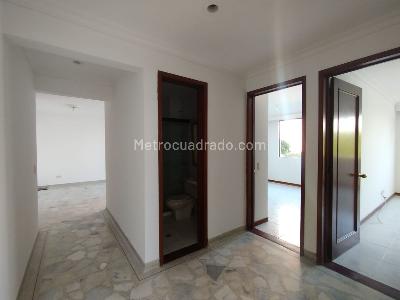 Apartamento en venta en Los Alpes, Pereira · foto 11 de 19