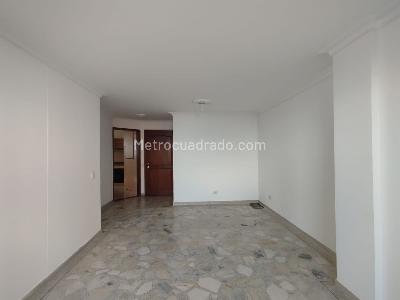Apartamento en venta en Los Alpes, Pereira · foto 3 de 19