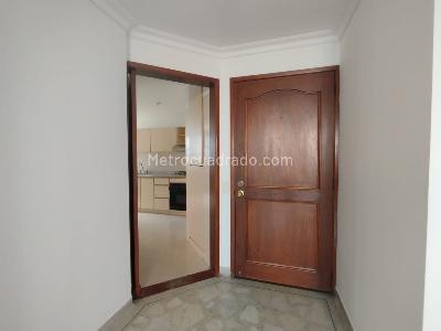 Apartamento en venta en Los Alpes, Pereira · foto 10 de 19