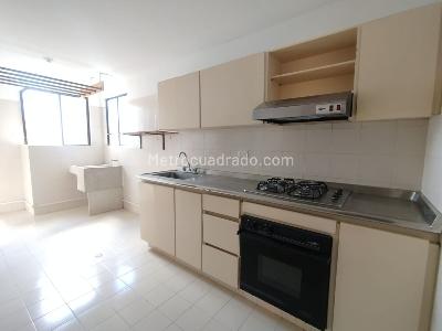 Apartamento en venta en Los Alpes, Pereira · foto 5 de 19