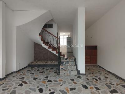 Casa en venta en Pinares, Pereira · foto 2 de 17