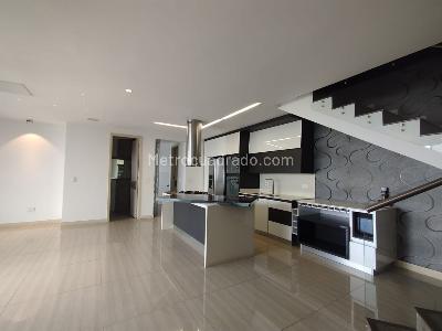 Apartamento en venta en Pinares Alto, Pereira · foto 5 de 18
