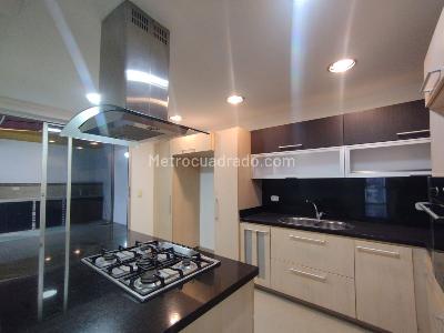 Apartamento en venta en Alamos, Pereira · foto 4 de 14