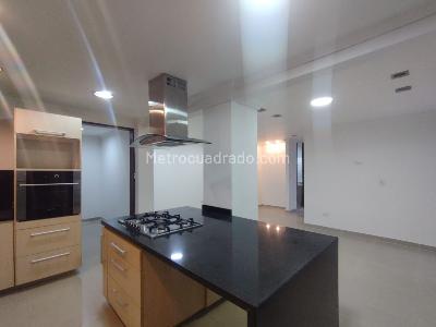 Apartamento en venta en Alamos, Pereira · foto 5 de 14