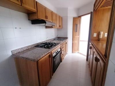 Apartamento en venta en Pinares Alto, Pereira · foto 7 de 20