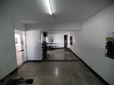 Casa de 5 alcobas en venta en Avenida 30 De Agosto, Pereira, 824 m² · foto 12 de 19