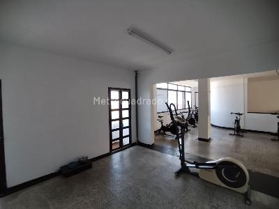 Casa de 5 alcobas en venta en Avenida 30 De Agosto, Pereira, 824 m² · foto 8 de 19