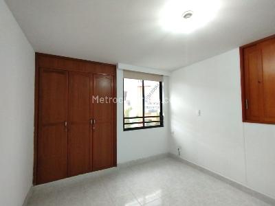 Apartamento en venta en Pinares, Pereira · foto 10 de 14