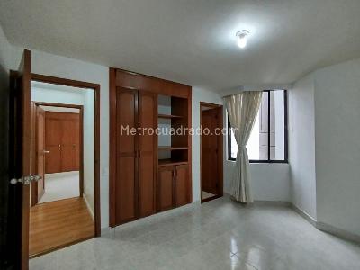 Apartamento en venta en Pinares, Pereira · foto 6 de 14