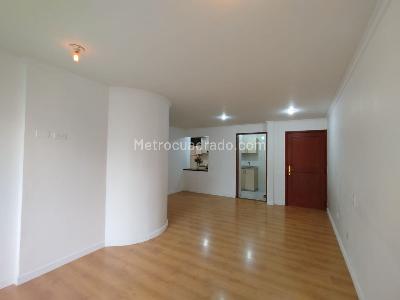 Apartamento en venta en Pinares, Pereira · foto 2 de 14
