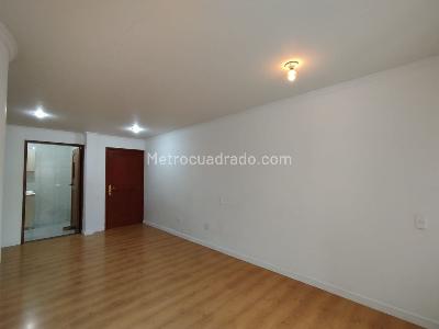 Apartamento en venta en Pinares, Pereira · foto 9 de 14