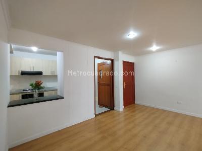 Apartamento en venta en Pinares, Pereira · foto 3 de 14