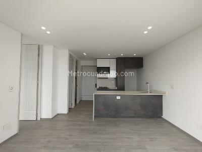 Apartaestudio en venta en Pinares Alto, Pereira, 70 m² · foto 3 de 8