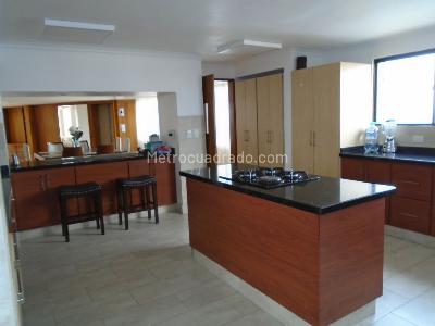 Apartamento en venta en Pinares, Pereira · foto 5 de 18