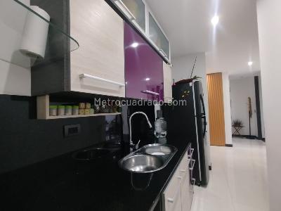 Apartaestudio en venta en Pinares, Pereira, 55 m² · foto 6 de 14