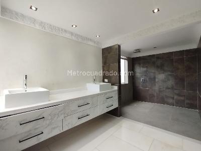 Apartamento en venta en Pinares Alto, Pereira · foto 13 de 20