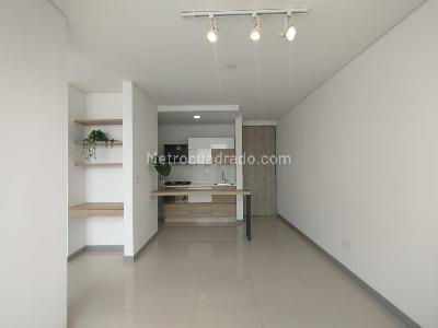 Apartaestudio en venta en Alamos, Pereira, 40 m² · foto 2 de 14